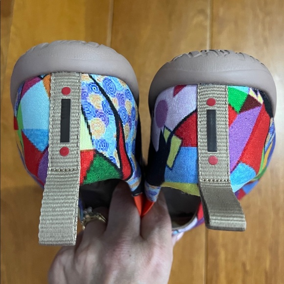 UNI Rainbow Girl Toledo Shoes Size 8.5 Ortholite Slip-On Painted Comfort Artsy - Picture 6 of 11